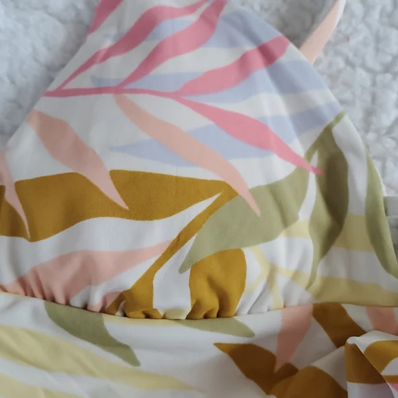 Billabong Tropic Jungle V-Neck Cami Bikini Top - Picture 8 of 13